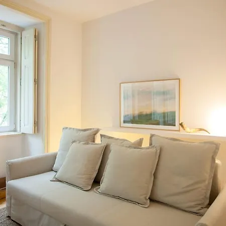 Elegance & Charm By Lovelystay *