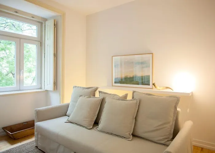 Elegance & Charm By Lovelystay *